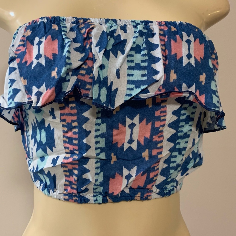 Hollister ruffle tube top.